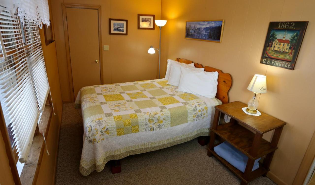 Alpine Inn Little Switzerland Esterno foto