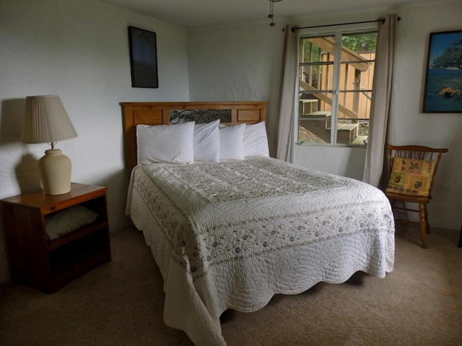 Alpine Inn Little Switzerland Esterno foto