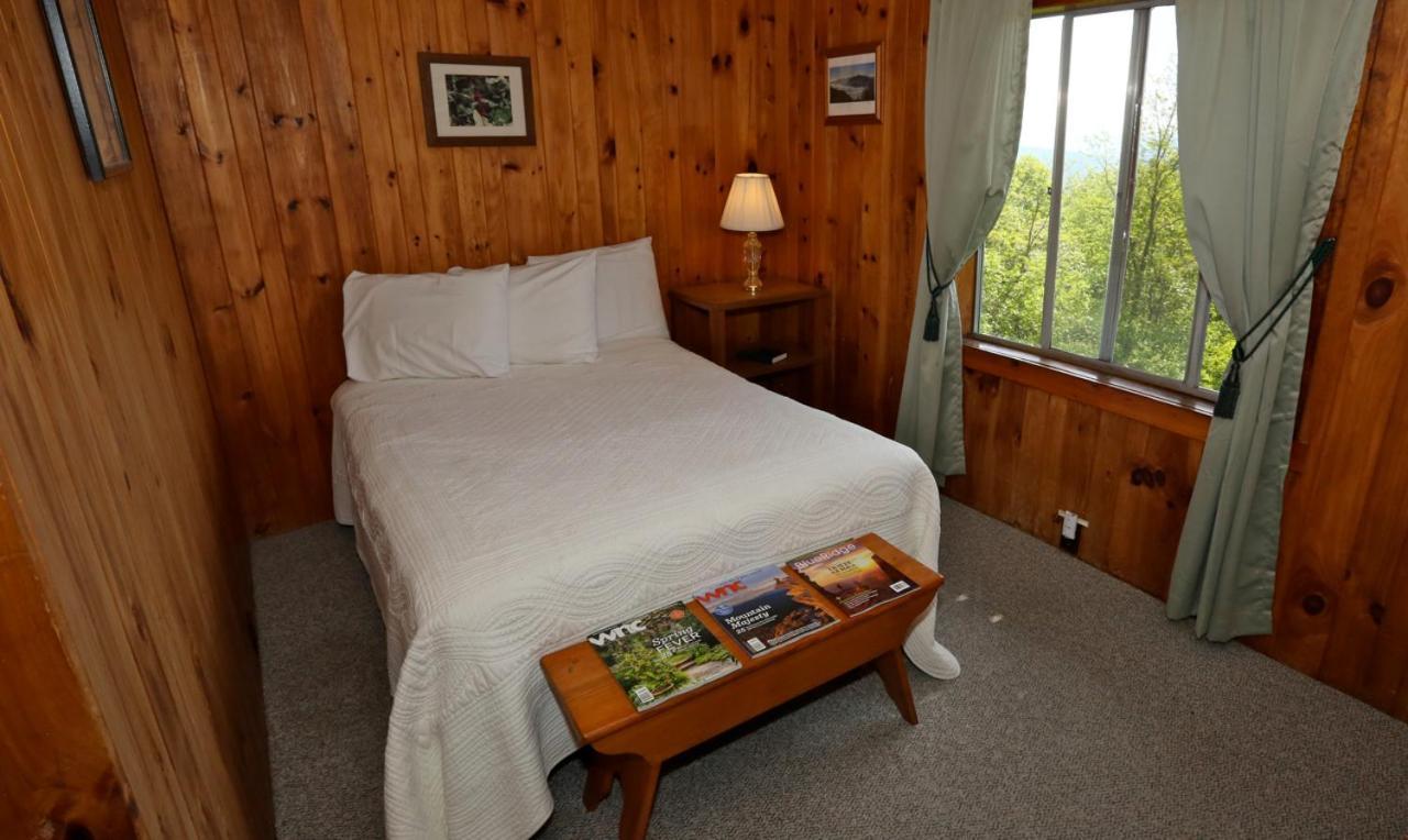Alpine Inn Little Switzerland Esterno foto