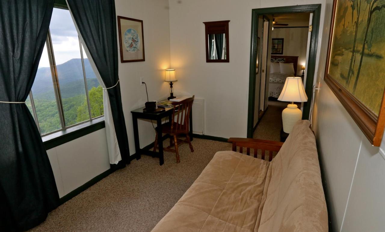 Alpine Inn Little Switzerland Esterno foto