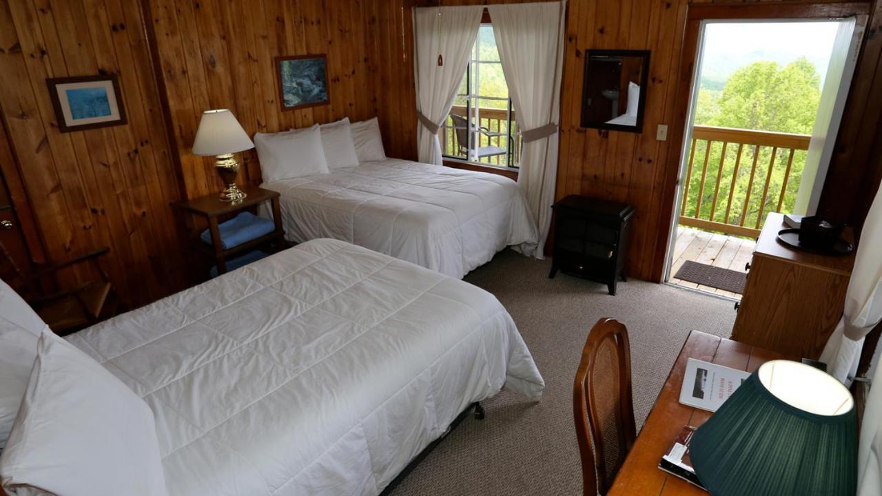 Alpine Inn Little Switzerland Esterno foto